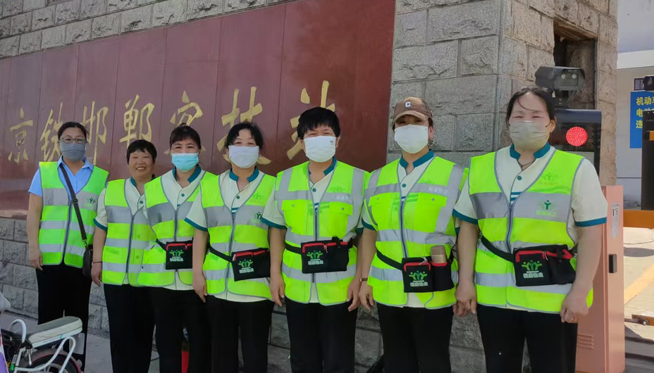 從飛機客艙到列車車廂：?？滴飿I(yè)的“跨界”成長之路